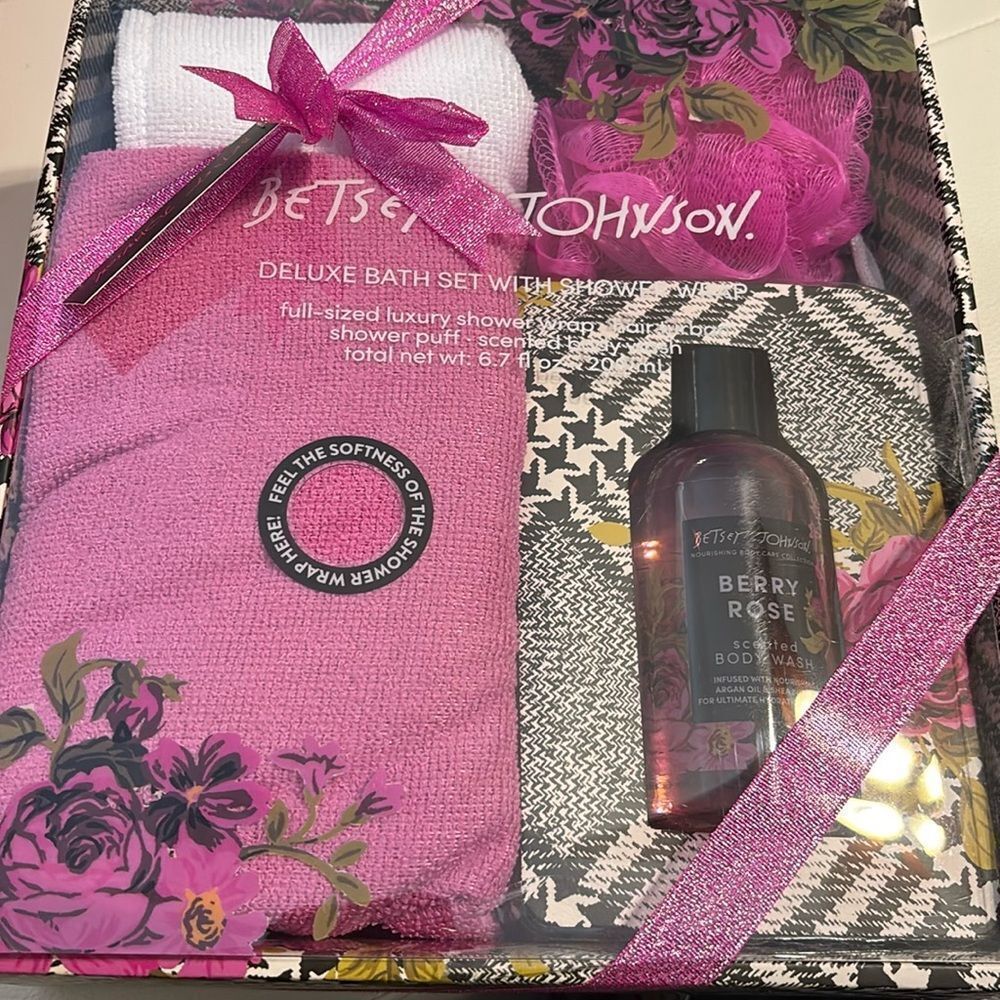 Betsey Johnson Shower Wrap, hair turban & Bath Set